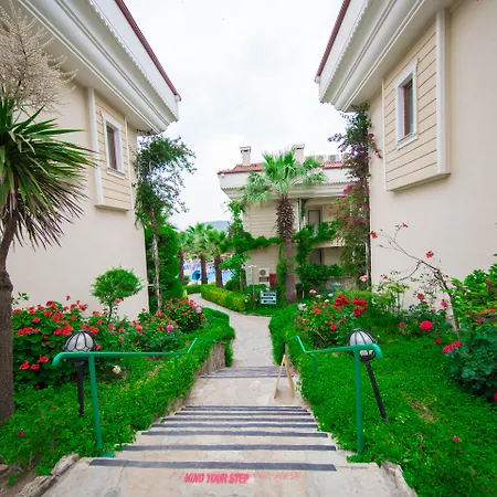 Yel Resort 3*